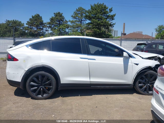 Tesla MODEL X 2017 5YJXCBE22HF064971 Image 14