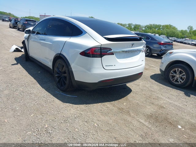 Tesla MODEL X 2017 5YJXCBE22HF064971 Image 3