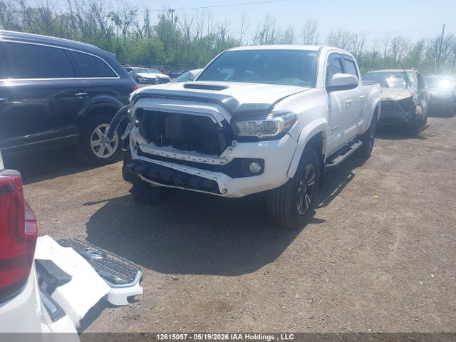 12615057 :رقم المزاد ، 5TFDZ5BN2GX001536 vin ، 2016 Toyota Tacoma Dbl Cab/sr5/trd Sport/or مزاد بيع