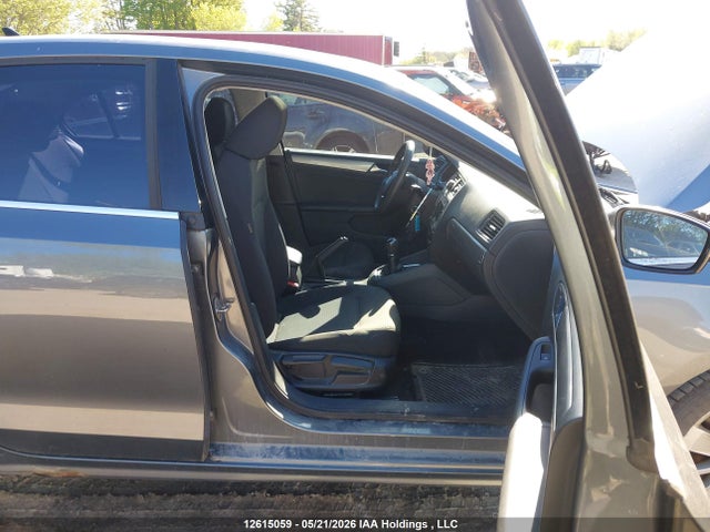 2015 Volkswagen Jetta მანქანა იყიდება აუქციონზე, vin: 3VW1K7AJ6FM315032, აუქციონის ნომერი: 12615059
