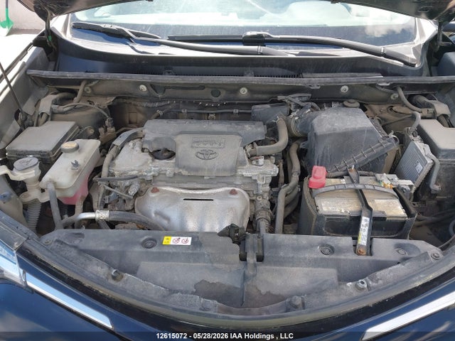 12615072 :رقم المزاد ، 2T3WFREV9JW500639 vin ، 2018 Toyota Rav4 Xle مزاد بيع
