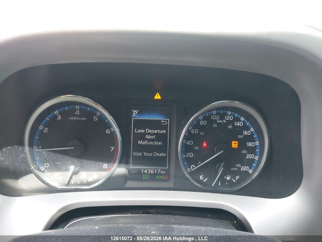 12615072 :رقم المزاد ، 2T3WFREV9JW500639 vin ، 2018 Toyota Rav4 Xle مزاد بيع
