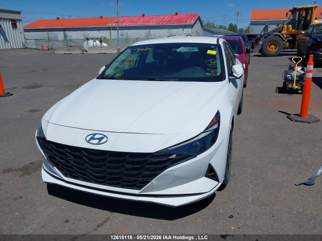12615116 :رقم المزاد ، KMHLM4AG4NU226171 vin ، 2022 Hyundai Elantra Preferred Ivt مزاد بيع