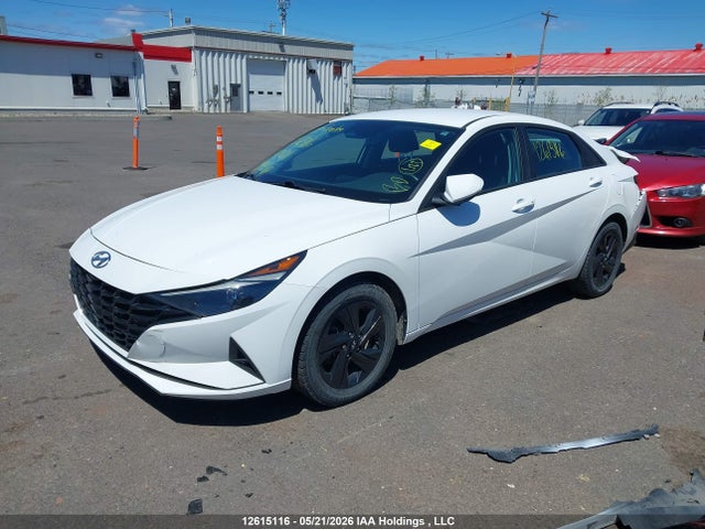 12615116 :رقم المزاد ، KMHLM4AG4NU226171 vin ، 2022 Hyundai Elantra Preferred Ivt مزاد بيع