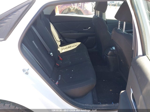 12615116 :رقم المزاد ، KMHLM4AG4NU226171 vin ، 2022 Hyundai Elantra Preferred Ivt مزاد بيع