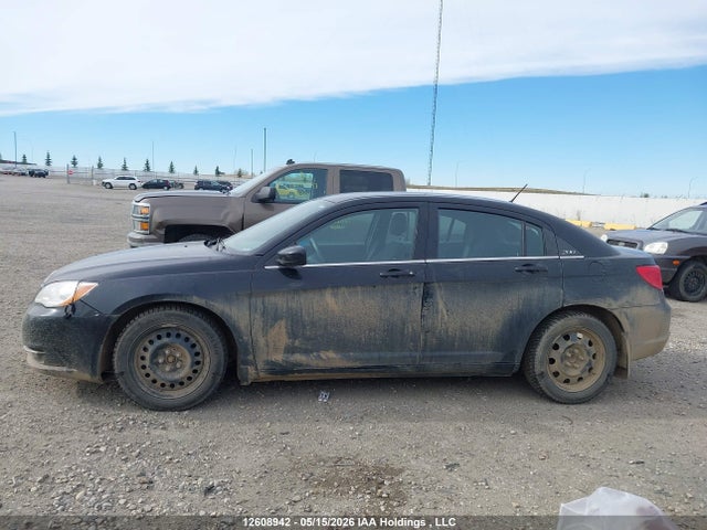 Продажа на аукционе авто 2014 Chrysler 200 Lx, vin: 1C3CCBAB1EN128195, номер лота: 12608942