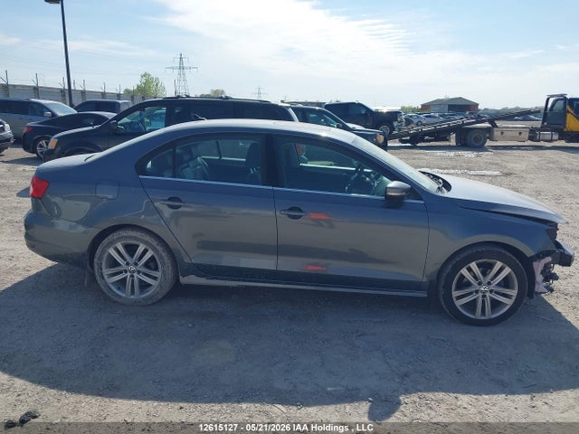 3VWL07AJ1FM248032 Volkswagen Jetta 1.8 Tsi Highline