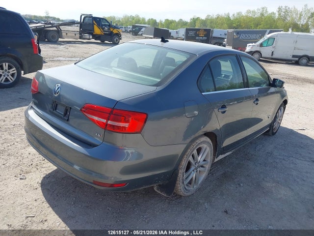 3VWL07AJ1FM248032 Volkswagen Jetta 1.8 Tsi Highline