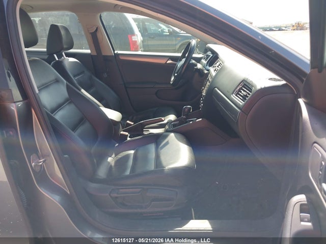 3VWL07AJ1FM248032 Volkswagen Jetta 1.8 Tsi Highline