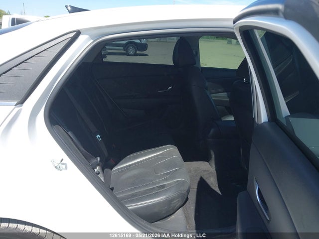 KMHLN4AG6PU484997 Hyundai Elantra Luxury Ivt