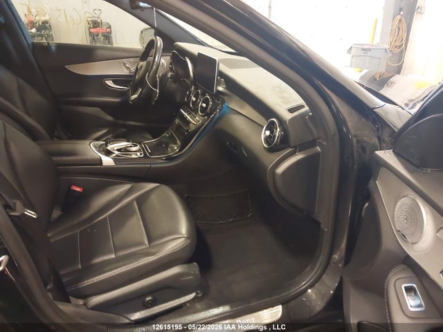 Aukcja sprzedaży 2017 Mercedes-benz C 300 4matic, vin: 55SWF4KB2HU199501, numer aukcji: 12615195