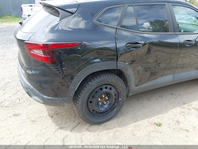 Продажа на аукционе авто 2025 Chevrolet Trax, vin: KL77LGE22SC227732, номер лота: 12615198
