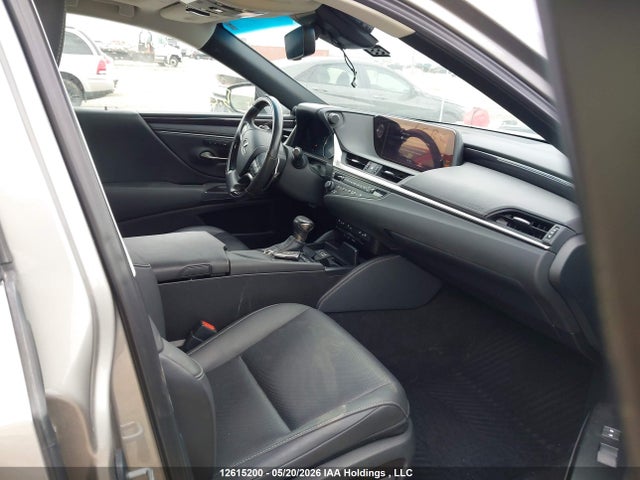 Продажа на аукционе авто 2020 Lexus Es 300h Signature, vin: 58AB21B14LU005587, номер лота: 12615200