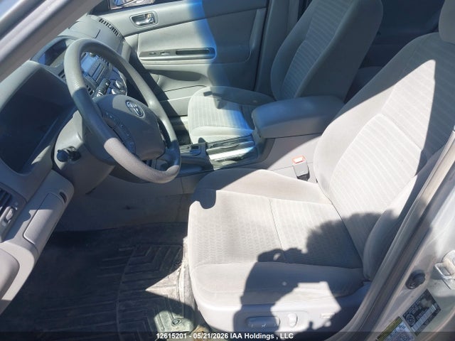 2005 Toyota Camry Le/se/std/xle მანქანა იყიდება აუქციონზე, vin: 4T1BE32K15U992932, აუქციონის ნომერი: 12615201