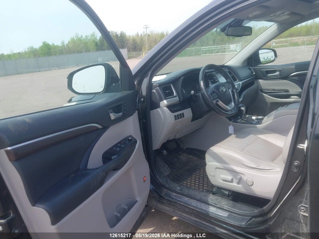 2014 Toyota Highlander Hybrid Limited მანქანა იყიდება აუქციონზე, vin: 5TDDCRFH2ES005019, აუქციონის ნომერი: 12615217