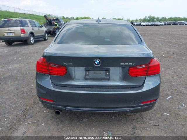 12615234 :رقم المزاد ، WBA3C3G58ENS68809 vin ، 2014 Bmw 320i Xdrive مزاد بيع