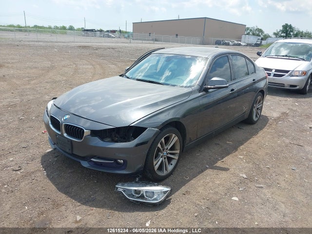 12615234 :رقم المزاد ، WBA3C3G58ENS68809 vin ، 2014 Bmw 320i Xdrive مزاد بيع