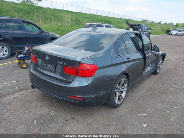 12615234 :رقم المزاد ، WBA3C3G58ENS68809 vin ، 2014 Bmw 320i Xdrive مزاد بيع
