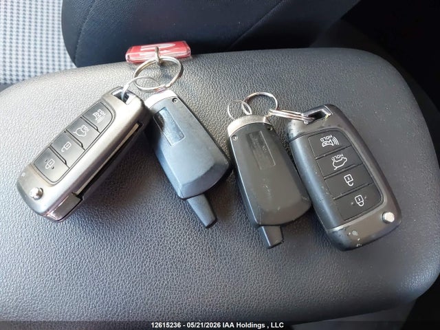 12615236 :رقم المزاد ، KM8K1CAA1JU083507 vin ، 2018 Hyundai Kona Se مزاد بيع