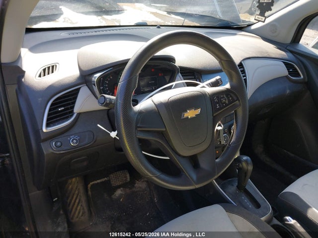 Chevrolet TRAX LS 2017 3GNCJKSB5HL288754 Image 16