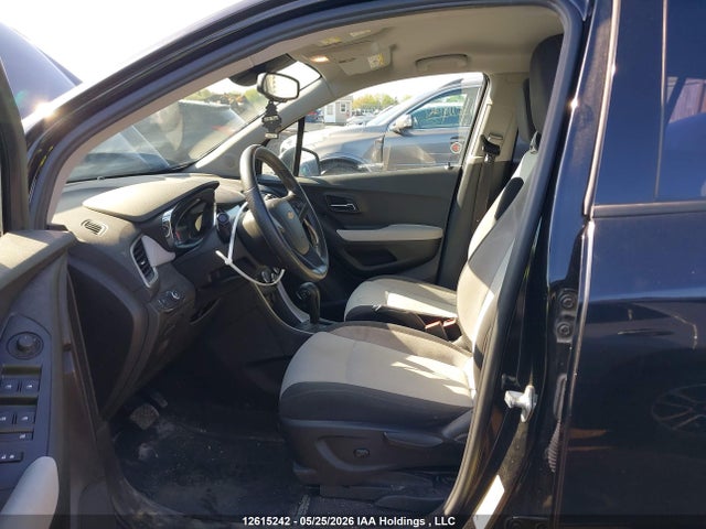 Chevrolet TRAX LS 2017 3GNCJKSB5HL288754 Image 17