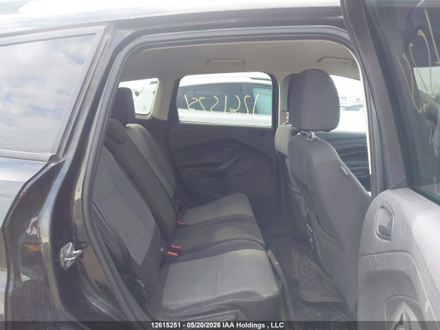 1FMCU0F74HUD31282 Ford ESCAPE S