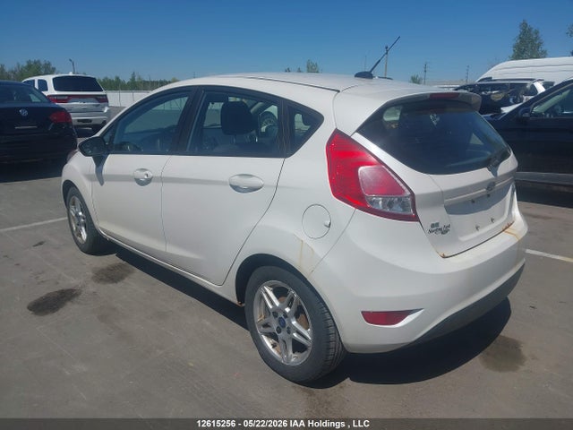 2017 Ford Fiesta Se მანქანა იყიდება აუქციონზე, vin: 3FADP4EJ5HM110935, აუქციონის ნომერი: 12615256