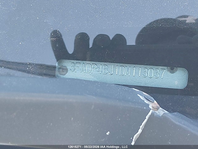 12615271 :رقم المزاد ، 3FADP4BJ1DM113037 vin ، 2013 Ford Fiesta Se مزاد بيع