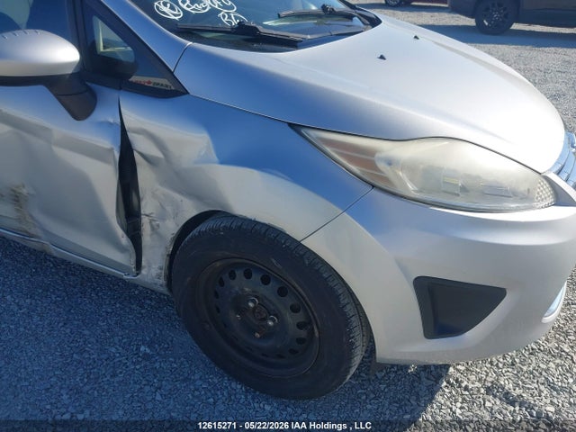 12615271 :رقم المزاد ، 3FADP4BJ1DM113037 vin ، 2013 Ford Fiesta Se مزاد بيع