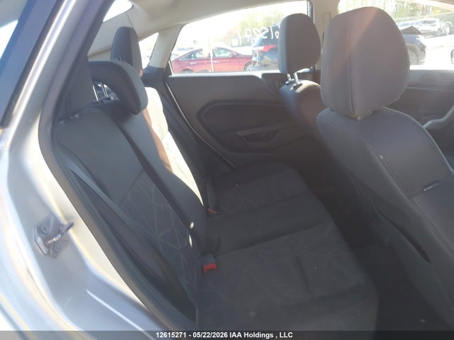 12615271 :رقم المزاد ، 3FADP4BJ1DM113037 vin ، 2013 Ford Fiesta Se مزاد بيع