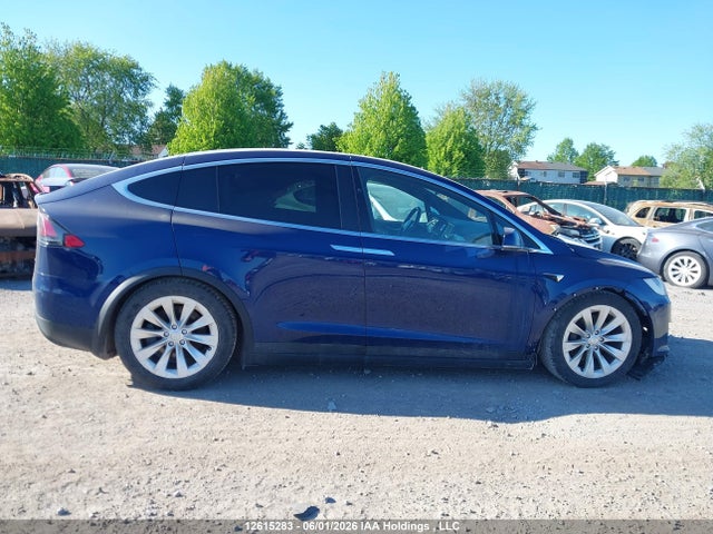 Tesla MODEL X 2017 5YJXCDE29HF071640 Image 13