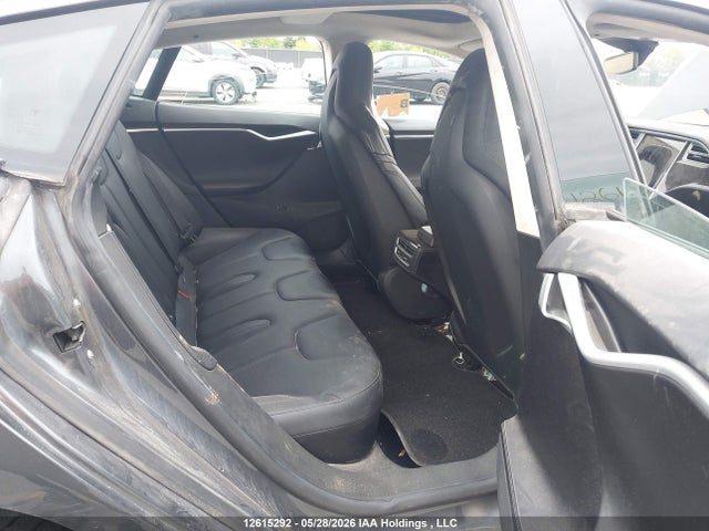Продажа на аукционе авто 2016 Tesla Model S, vin: 5YJSA1E21GF154301, номер лота: 12615292