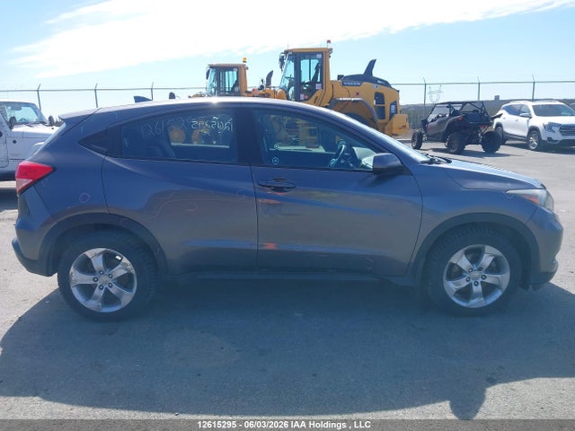 2017 Honda Hr-v Lx მანქანა იყიდება აუქციონზე, vin: 3CZRU6H32HM100715, აუქციონის ნომერი: 12615295