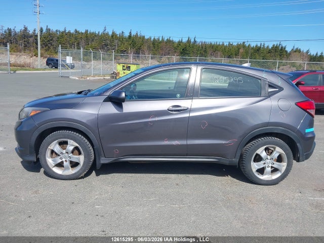 2017 Honda Hr-v Lx მანქანა იყიდება აუქციონზე, vin: 3CZRU6H32HM100715, აუქციონის ნომერი: 12615295
