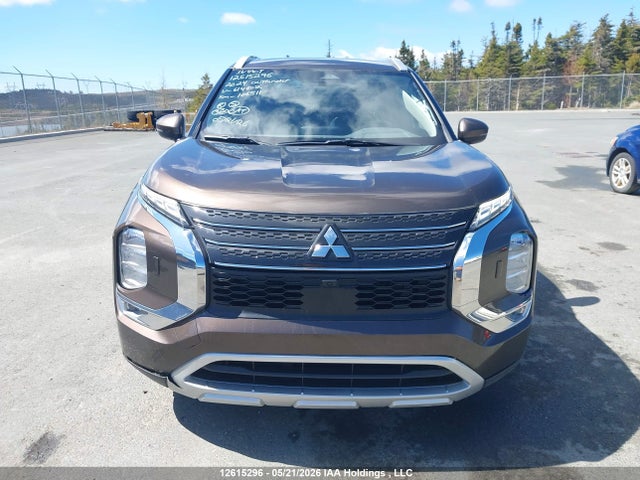 JA4J4VA8XRZ614602 Mitsubishi Outlander Le/se/sel