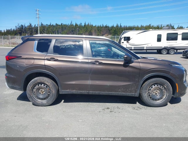 JA4J4VA8XRZ614602 Mitsubishi Outlander Le/se/sel