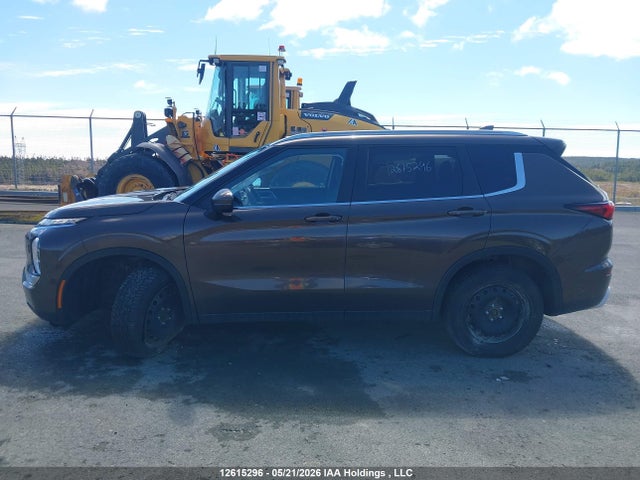 JA4J4VA8XRZ614602 Mitsubishi Outlander Le/se/sel