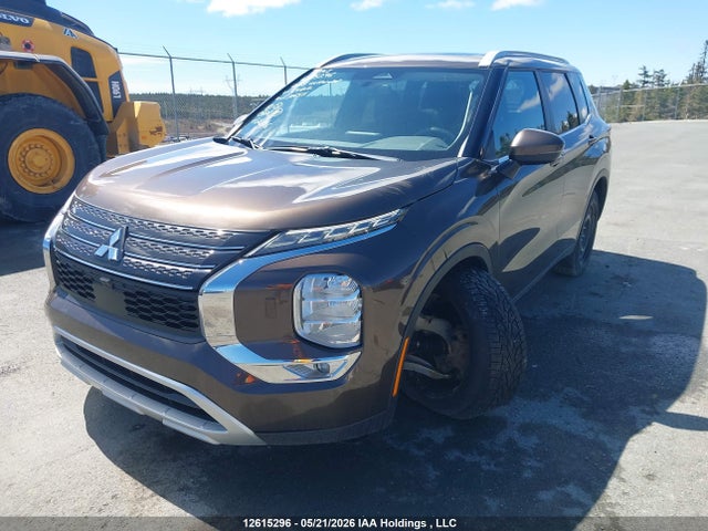 JA4J4VA8XRZ614602 Mitsubishi Outlander Le/se/sel