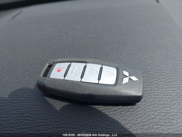 Продаж на аукціоні авто 2025 Mitsubishi Outlander, vin: JA4J4VA89SZ622146, номер лоту: 12615328