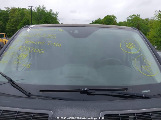 Ford Transit T-150 2018 1FTYE1ZMXJKA30306 Image 17