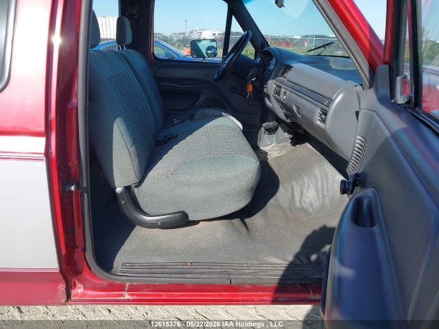 12615376 :رقم المزاد ، 1FTEX15N5PKA11649 vin ، 1993 Ford F150 مزاد بيع