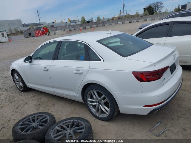 2019 Audi A4 მანქანა იყიდება აუქციონზე, vin: WAUCNAF40KA010438, აუქციონის ნომერი: 12615416
