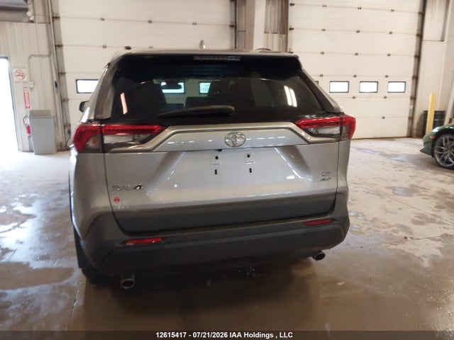 Продаж на аукціоні авто 2021 Toyota Rav4, vin: 2T3B1RFV5MC225644, номер лоту: 12615417
