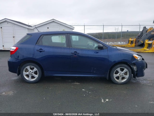12615424 :رقم المزاد ، 2T1KU4EE4CC867680 vin ، 2012 Toyota Matrix مزاد بيع