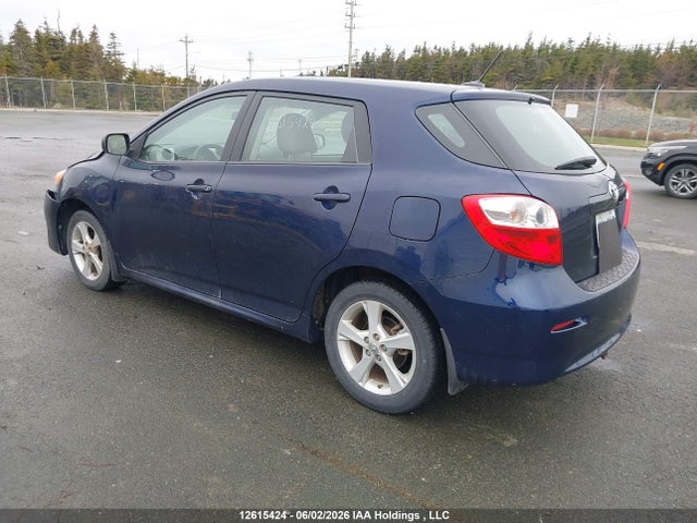 12615424 :رقم المزاد ، 2T1KU4EE4CC867680 vin ، 2012 Toyota Matrix مزاد بيع