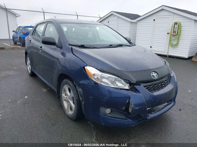 12615424 :رقم المزاد ، 2T1KU4EE4CC867680 vin ، 2012 Toyota Matrix مزاد بيع