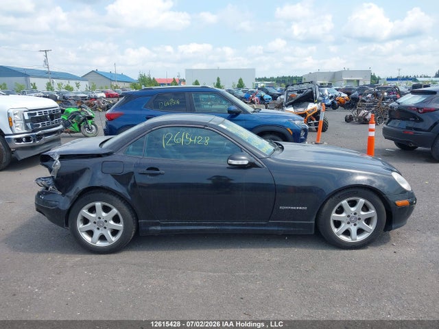 2002 Mercedes-benz Slk 230 მანქანა იყიდება აუქციონზე, vin: WDBKK49F12F262416, აუქციონის ნომერი: 12615428