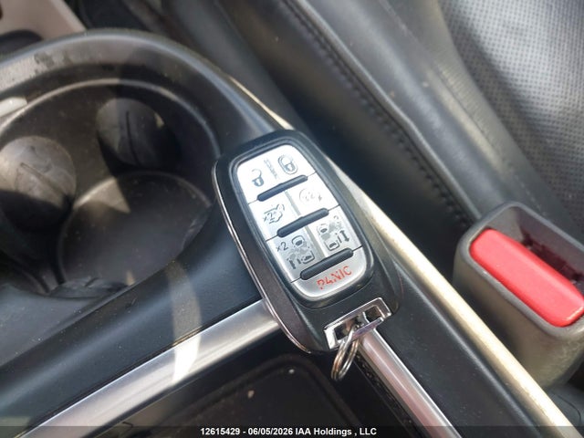Chrysler Pacifica 2017 2C4RC1GGXHR846242 Image 11