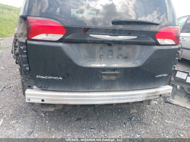 Chrysler Pacifica 2017 2C4RC1GGXHR846242 Image 18