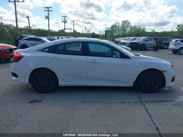 Honda Civic 2018 2HGFC2F61JH038344 Image 14
